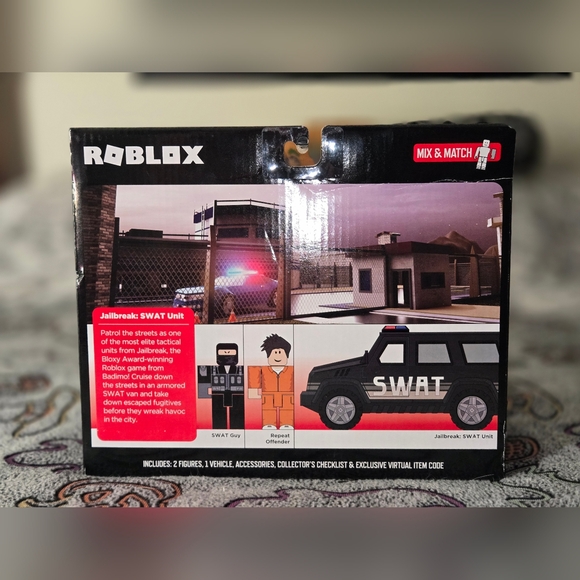 Roblox Jailbreak Swat Unit 8 Piece Set New In Box - Picture 2 of 9